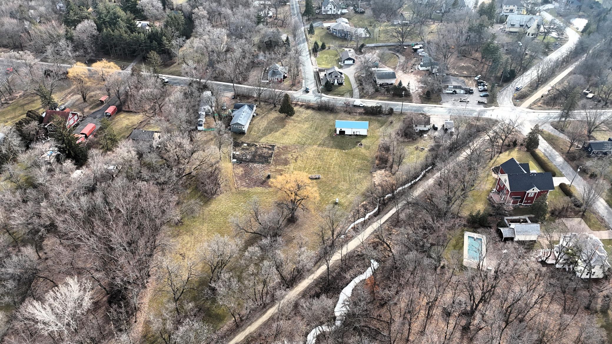 25480 Smithtown Road