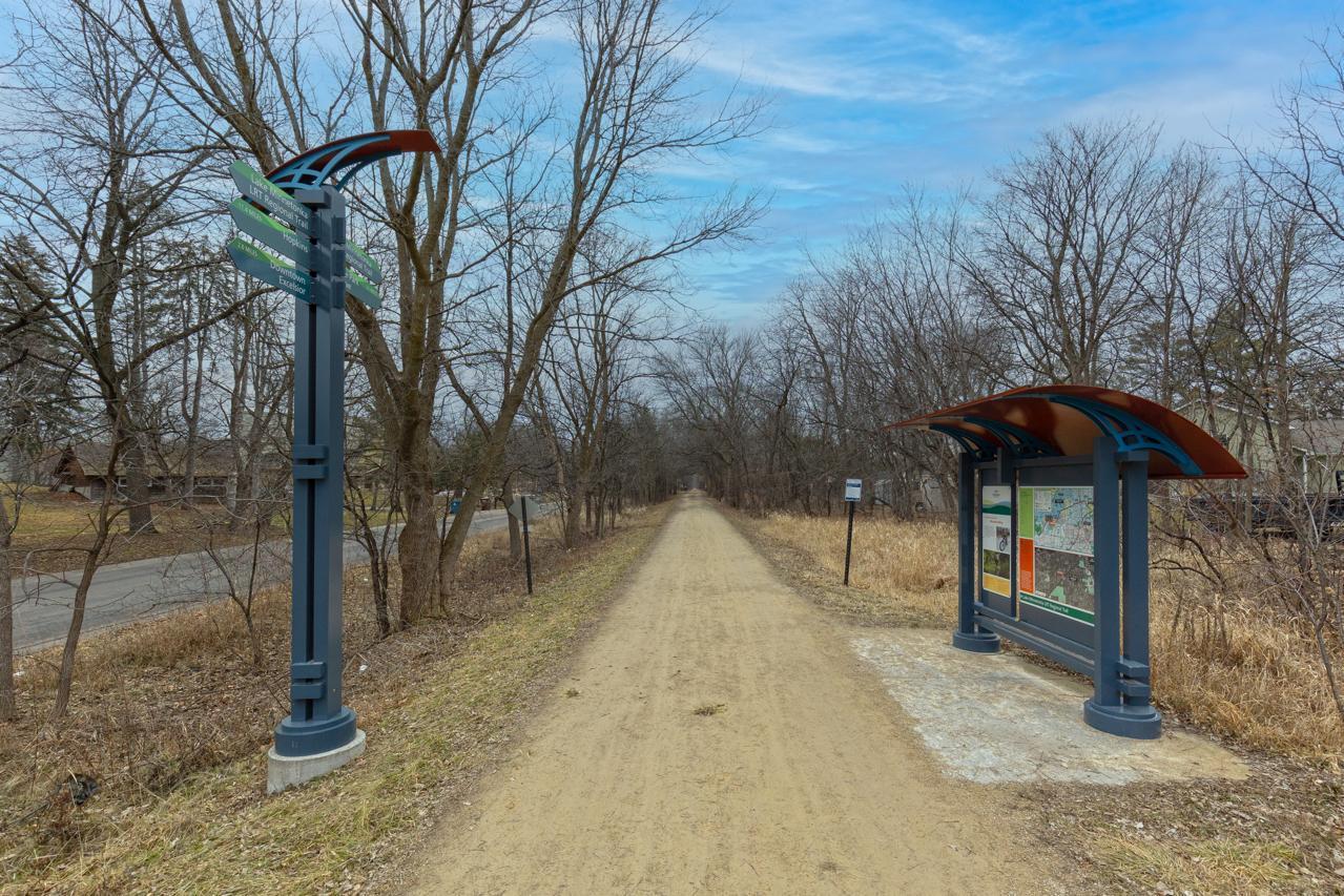 25480 Smithtown Road