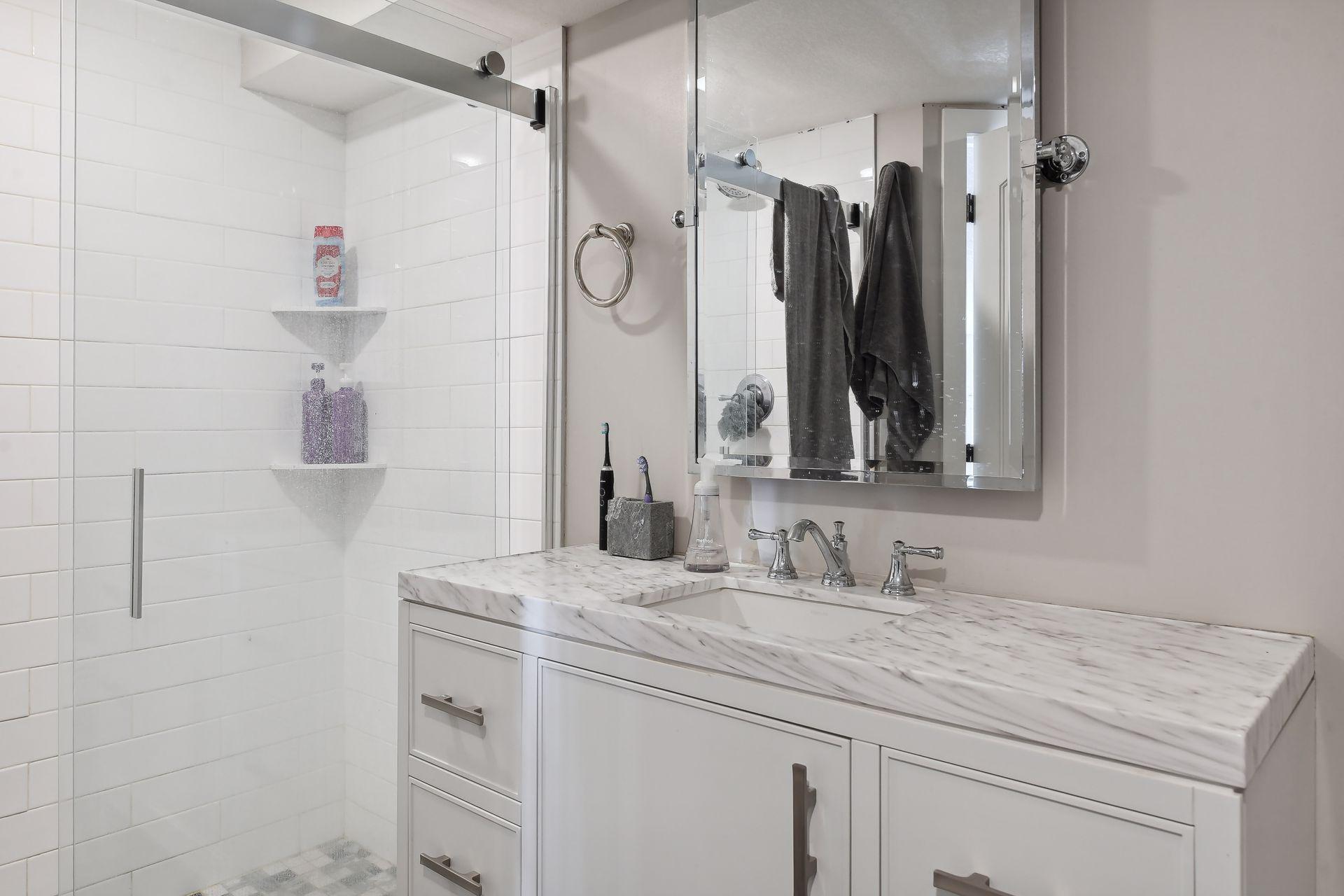 8825 Ridge Ponds Drive