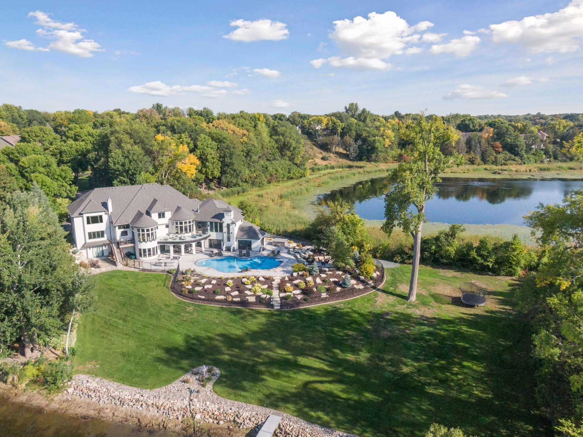 8825 Ridge Ponds Drive