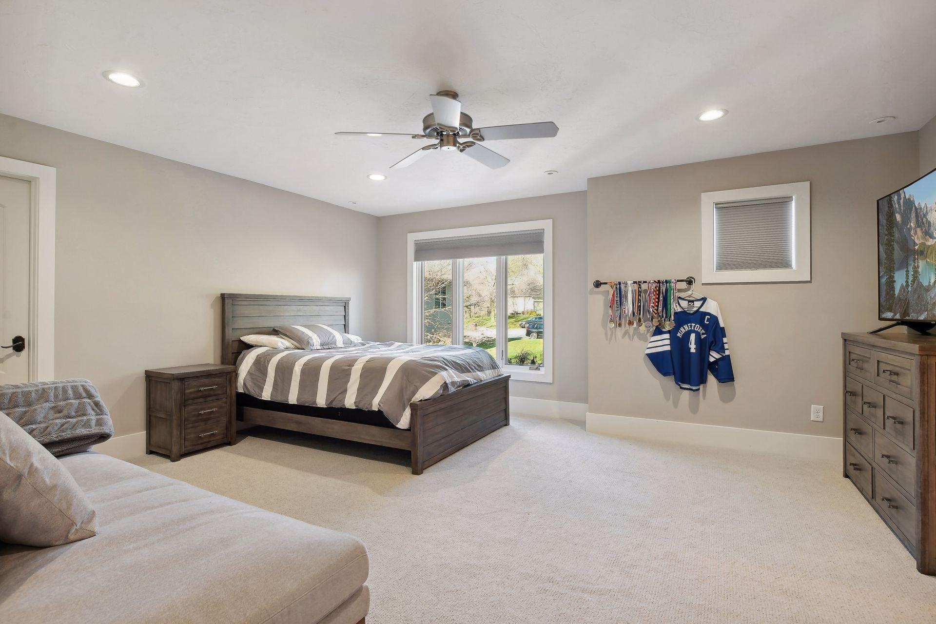 8825 Ridge Ponds Drive