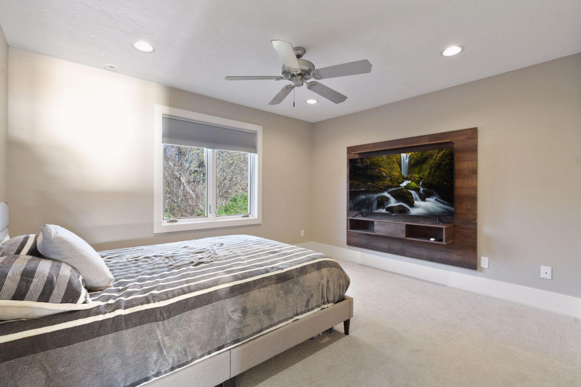 8825 Ridge Ponds Drive