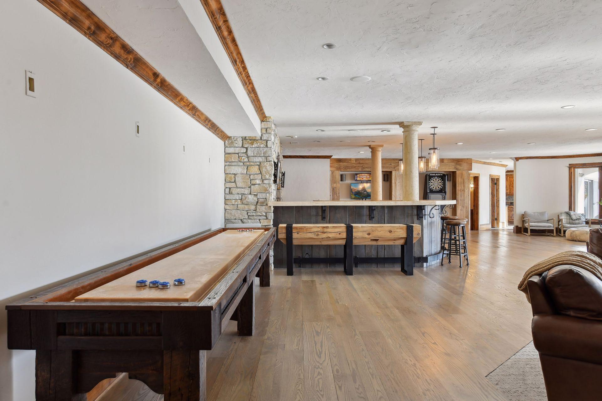 8825 Ridge Ponds Drive