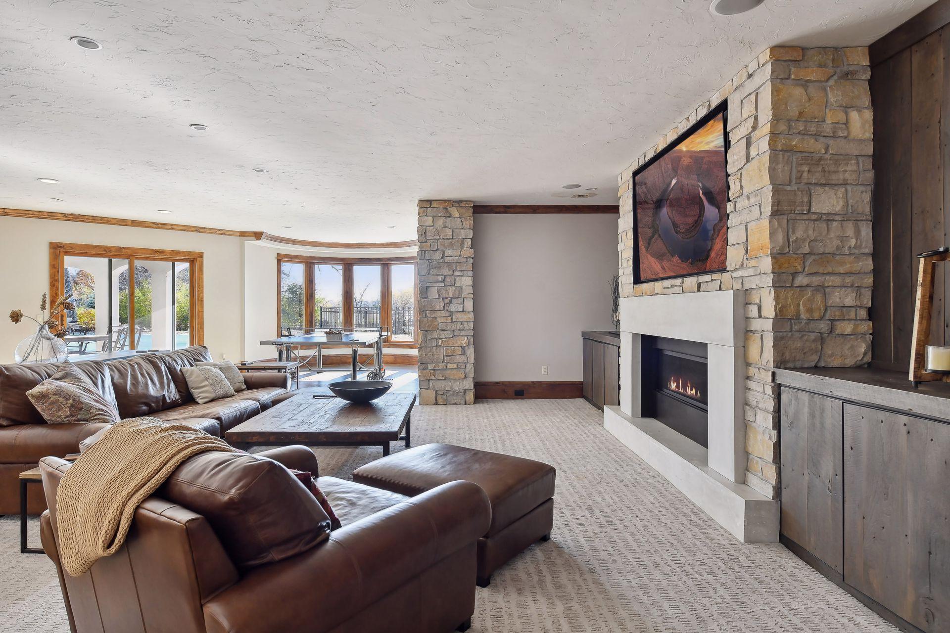 8825 Ridge Ponds Drive