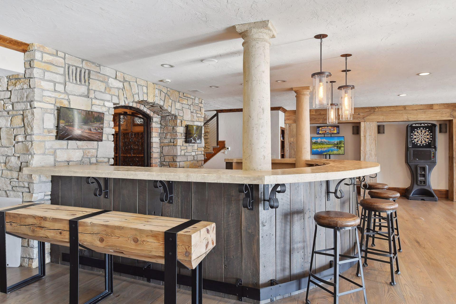 8825 Ridge Ponds Drive