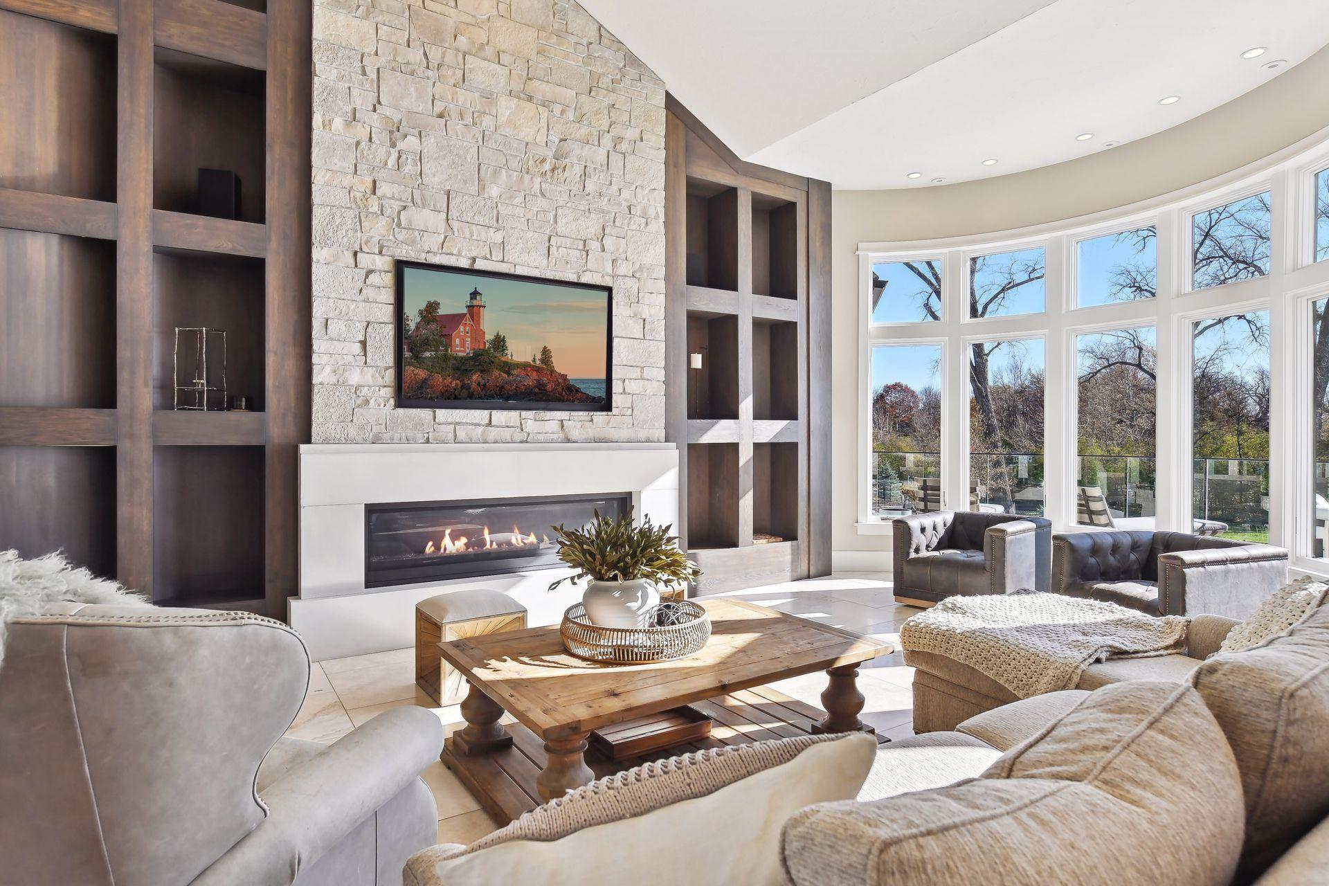 8825 Ridge Ponds Drive