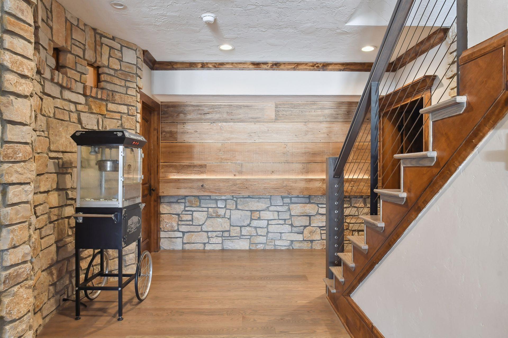 8825 Ridge Ponds Drive