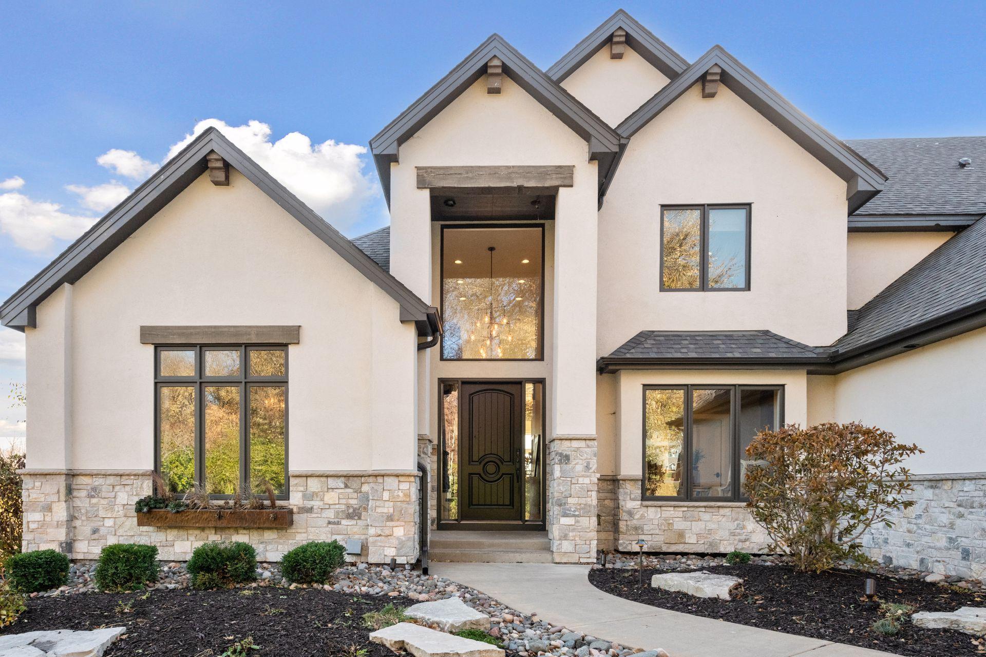 8825 Ridge Ponds Drive