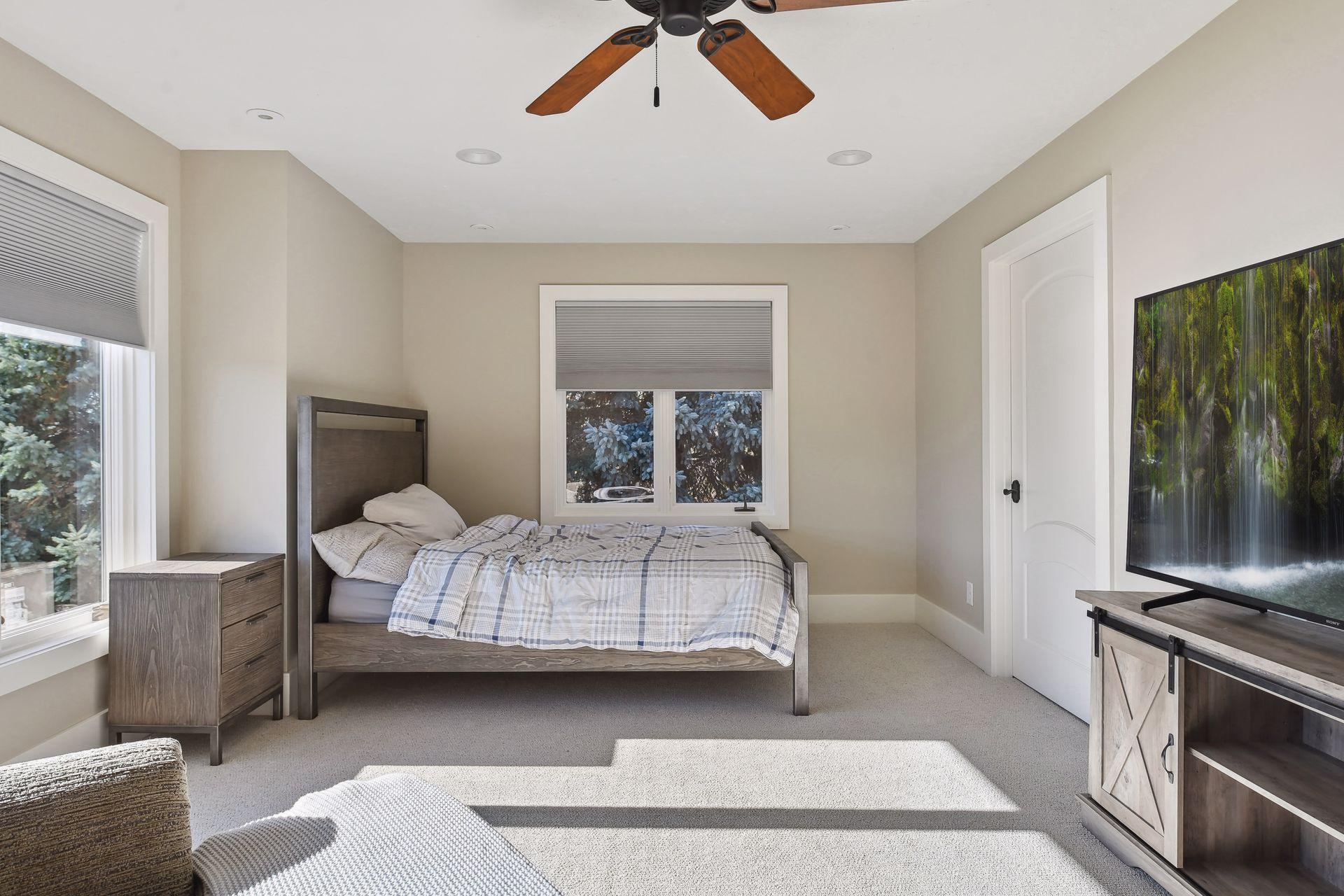 8825 Ridge Ponds Drive