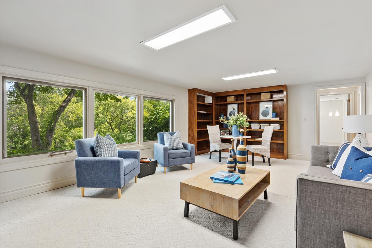 810 Smithtown Terrace