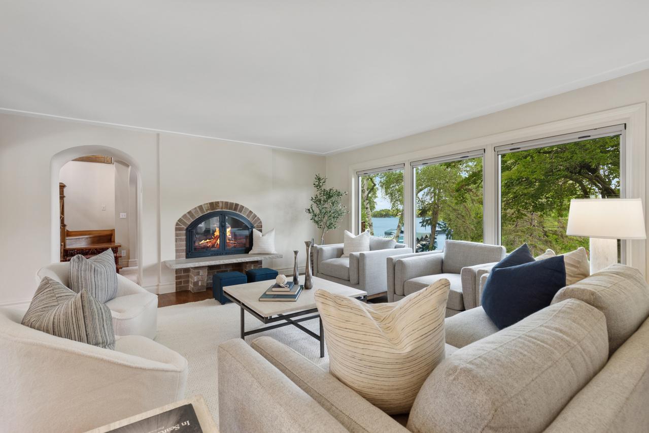 810 Smithtown Terrace