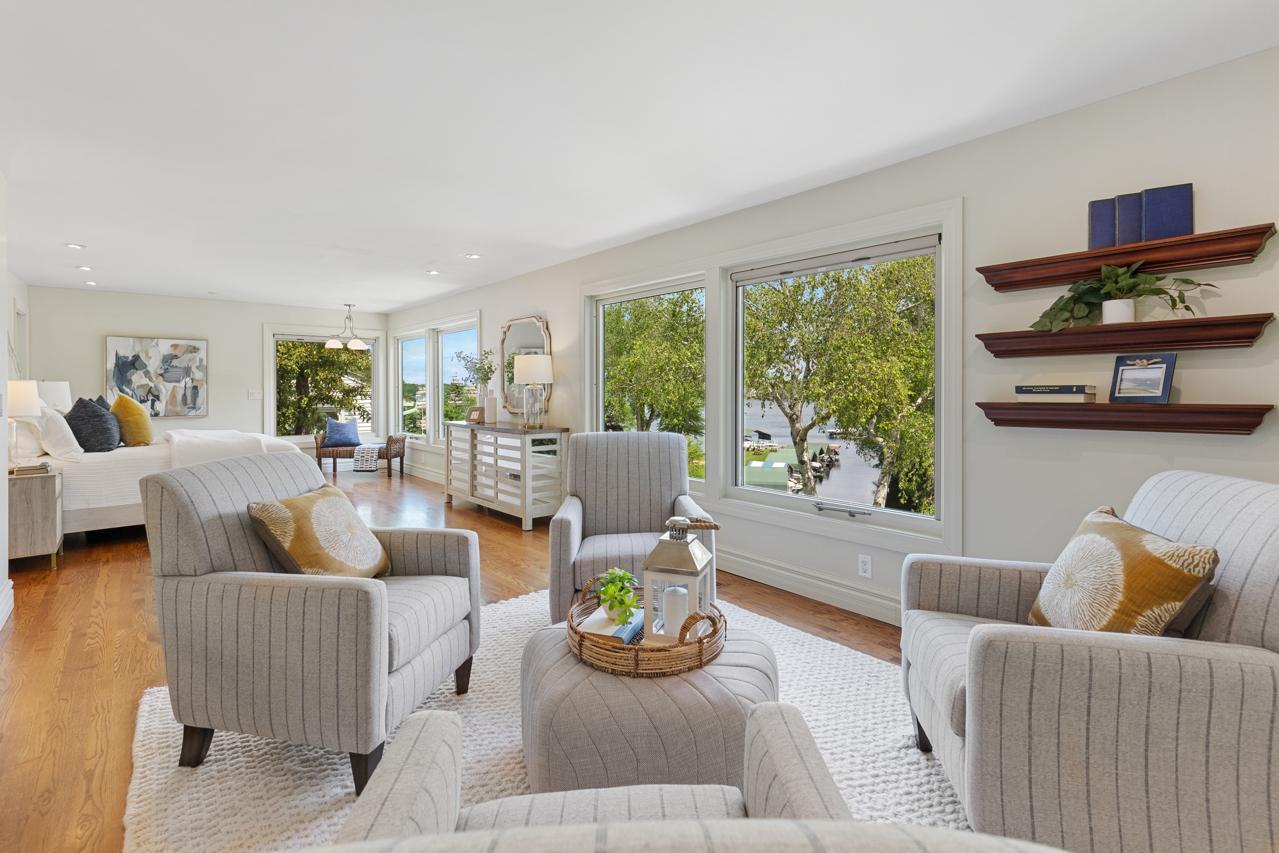 810 Smithtown Terrace