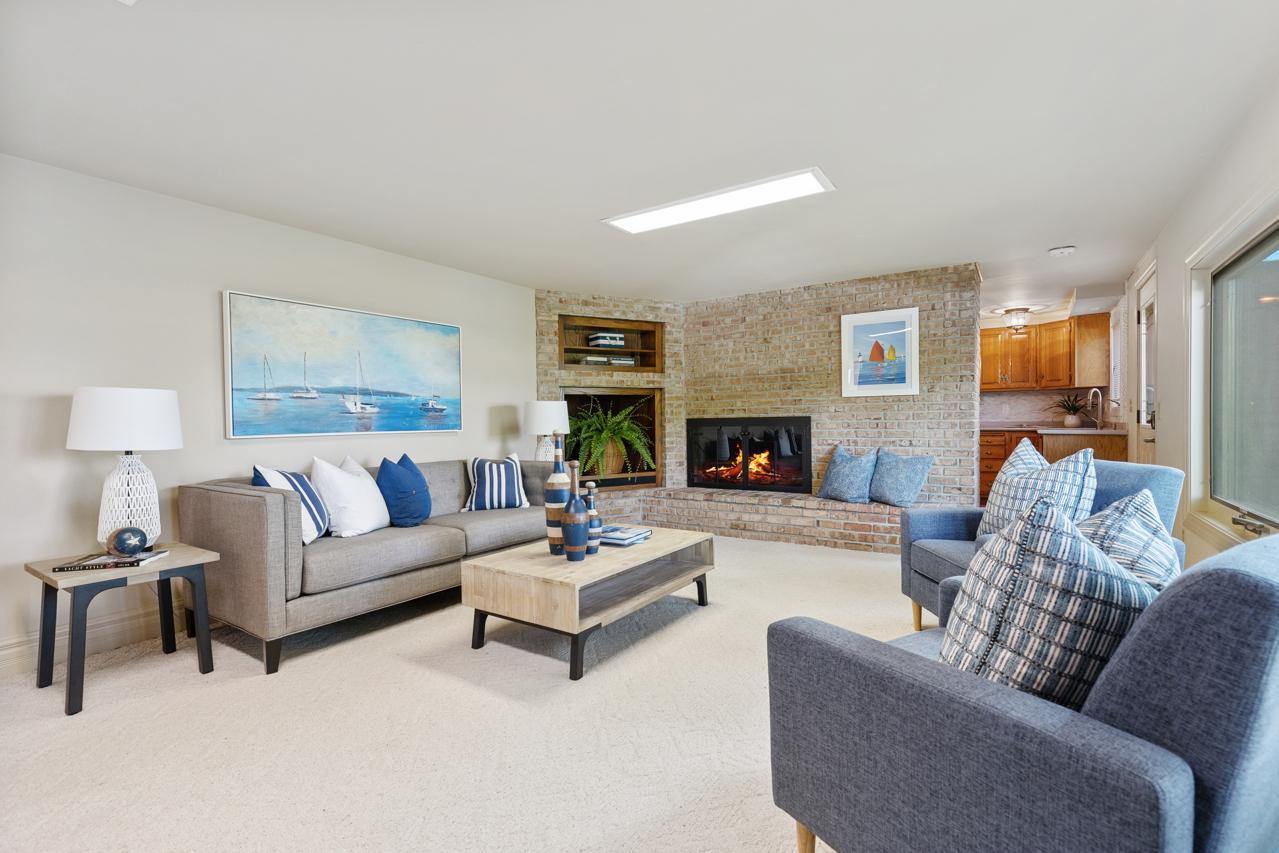 810 Smithtown Terrace