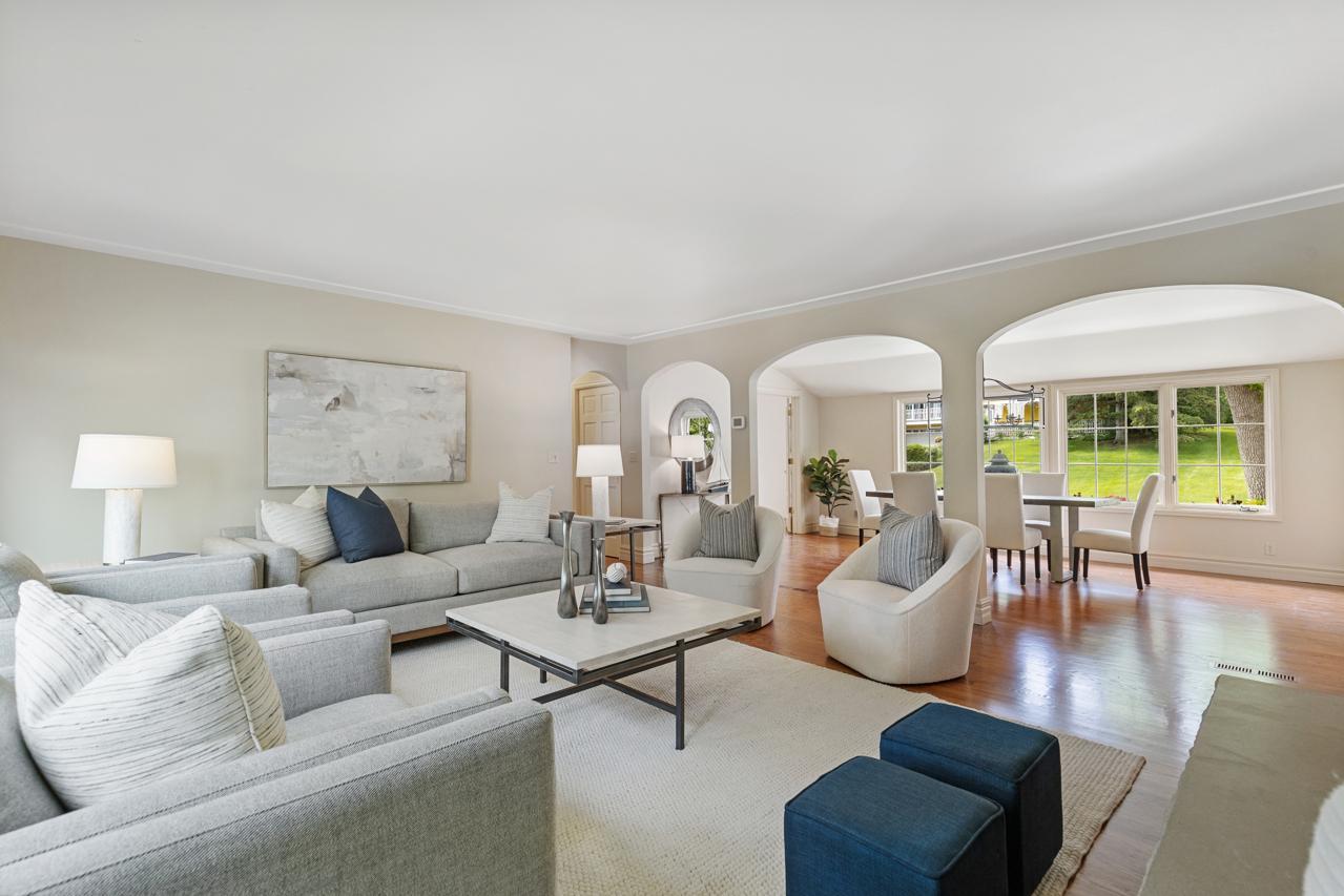 810 Smithtown Terrace