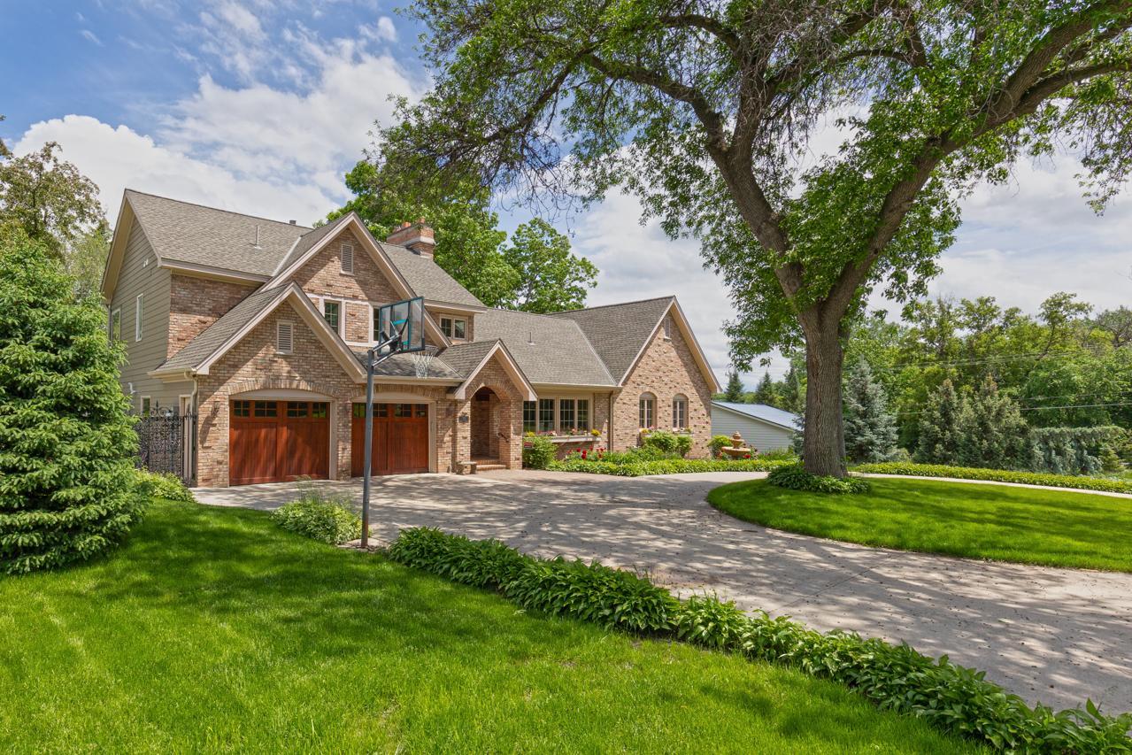 810 Smithtown Terrace