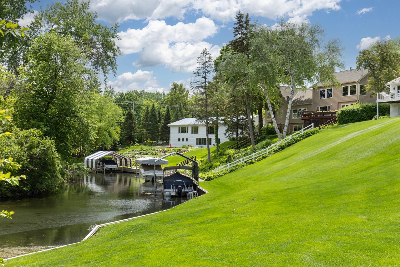 810 Smithtown Terrace