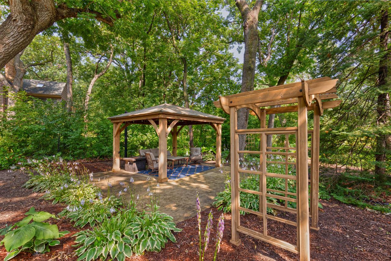 14930 Richards Drive W