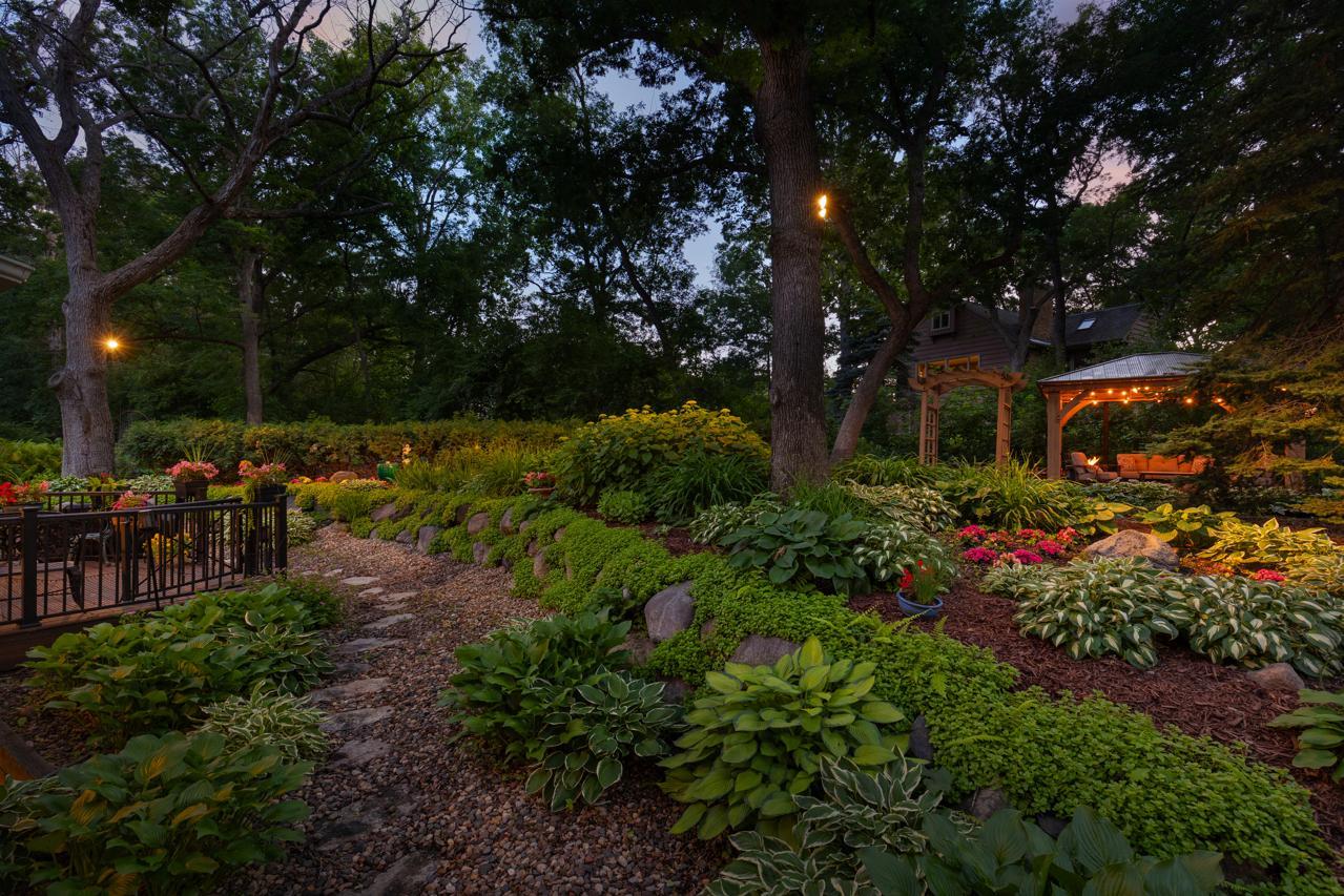 14930 Richards Drive W