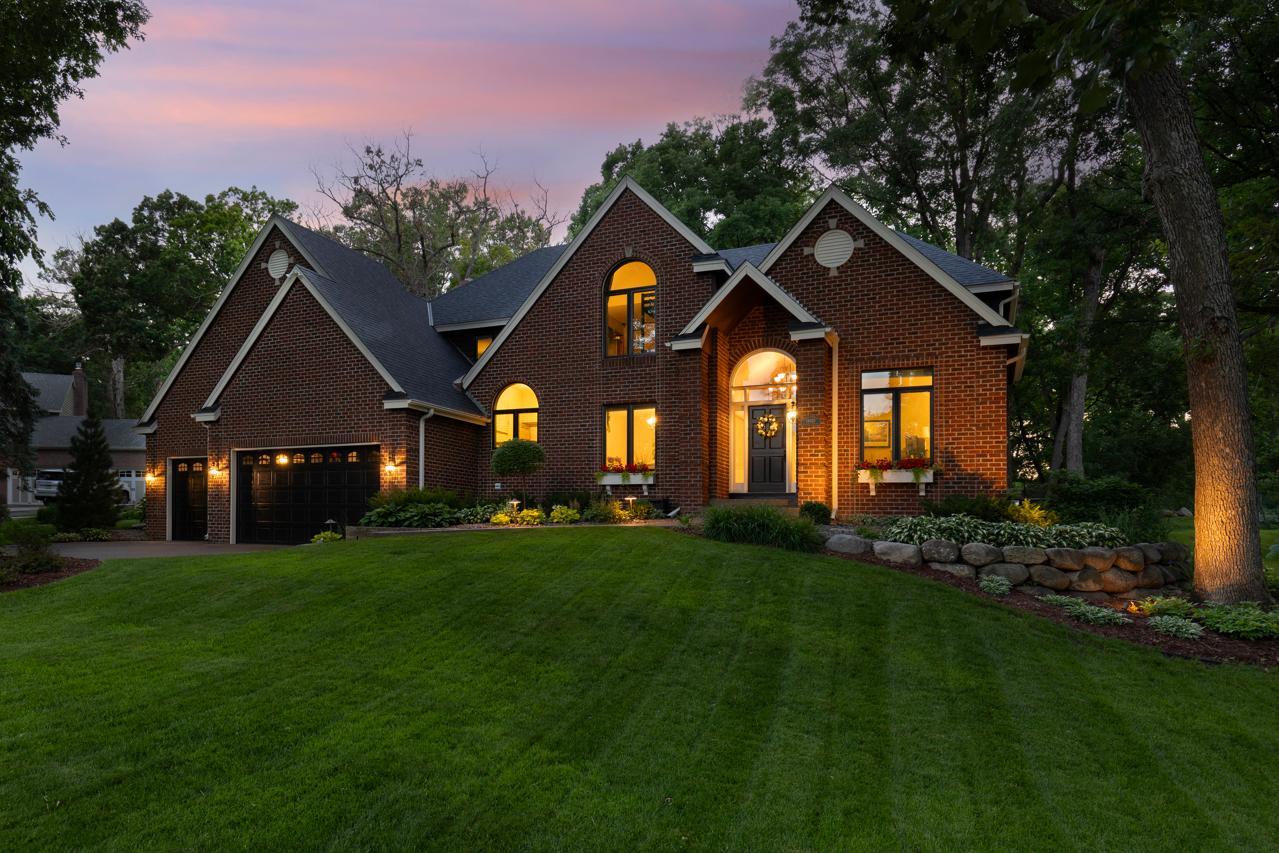 14930 Richards Drive W