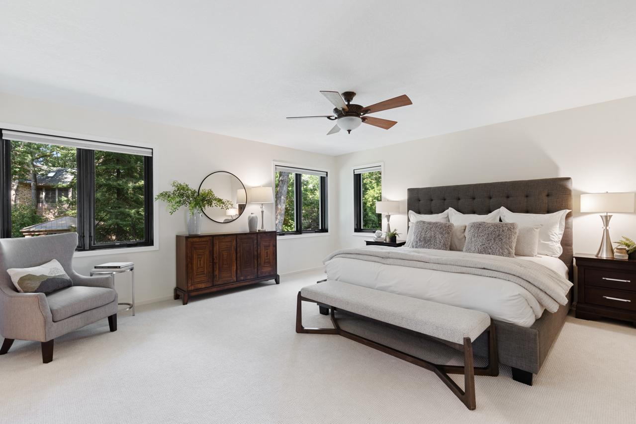 14930 Richards Drive W