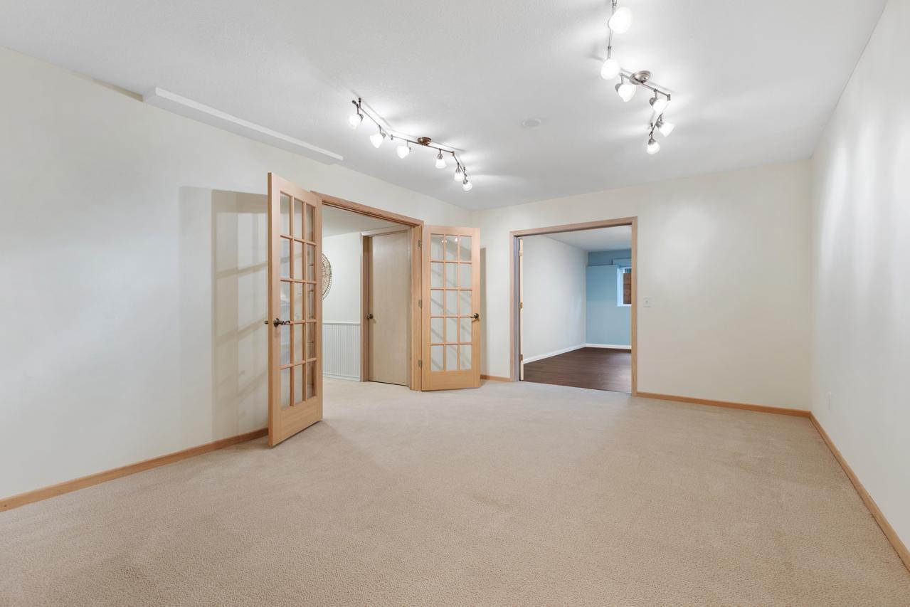 14930 Richards Drive W