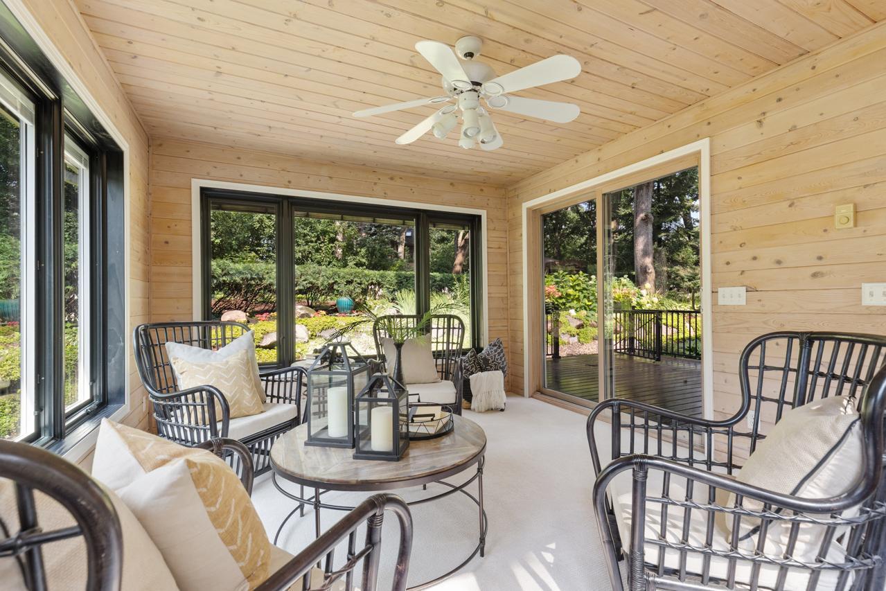 14930 Richards Drive W