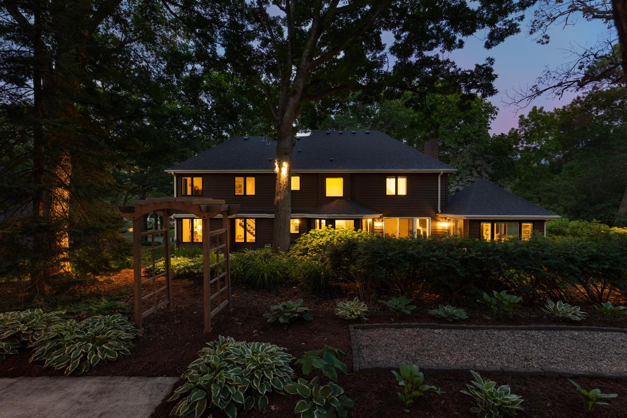 14930 Richards Drive W