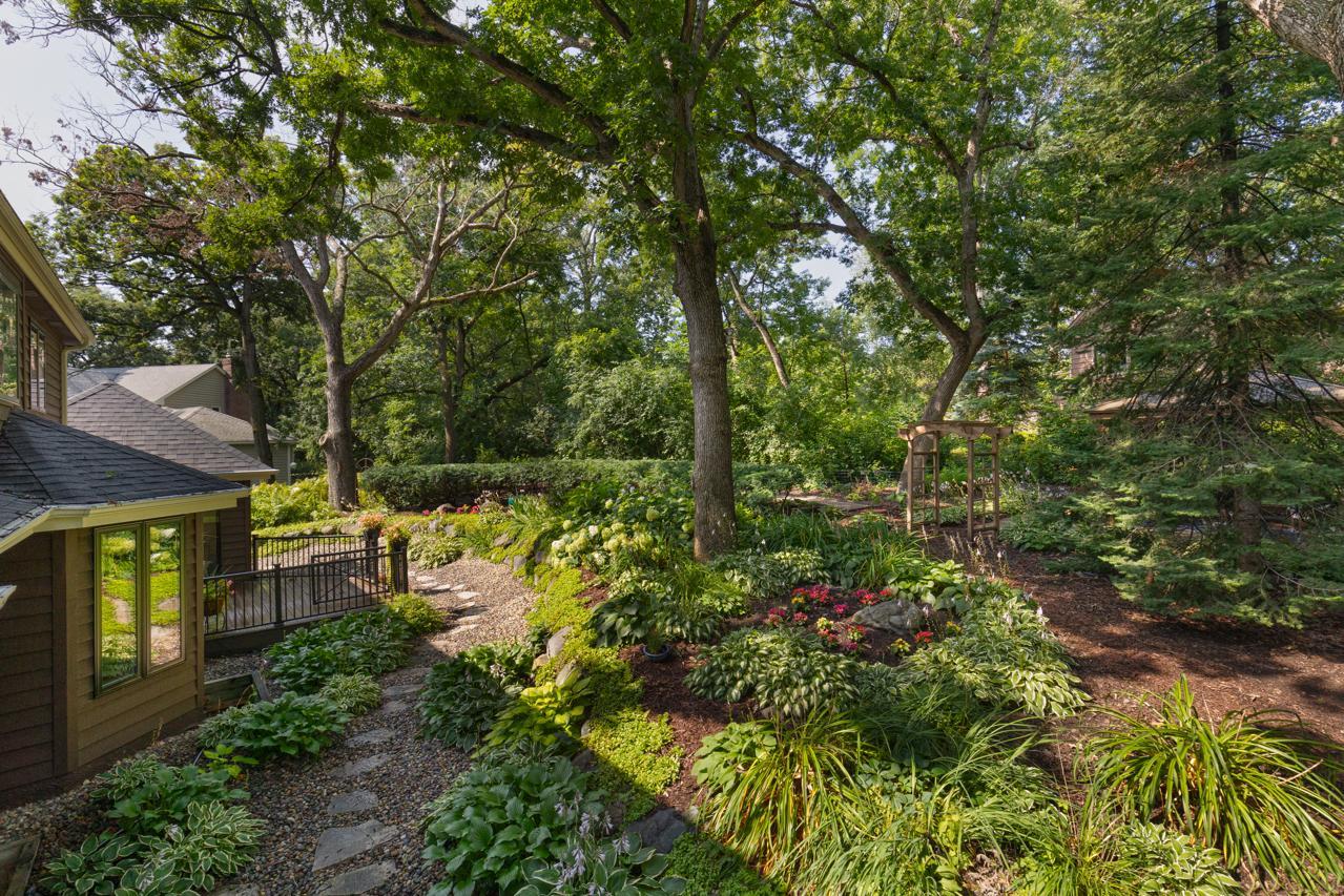 14930 Richards Drive W