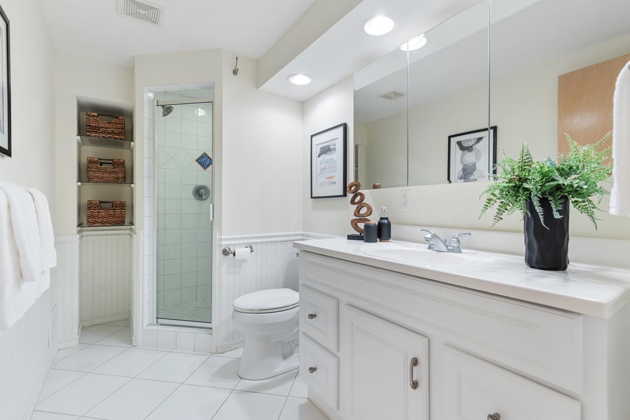 14930 Richards Drive W