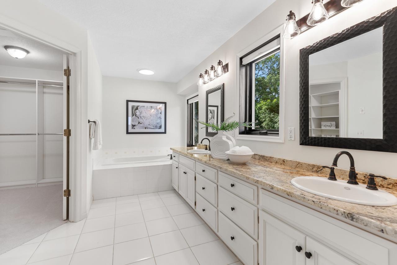 14930 Richards Drive W