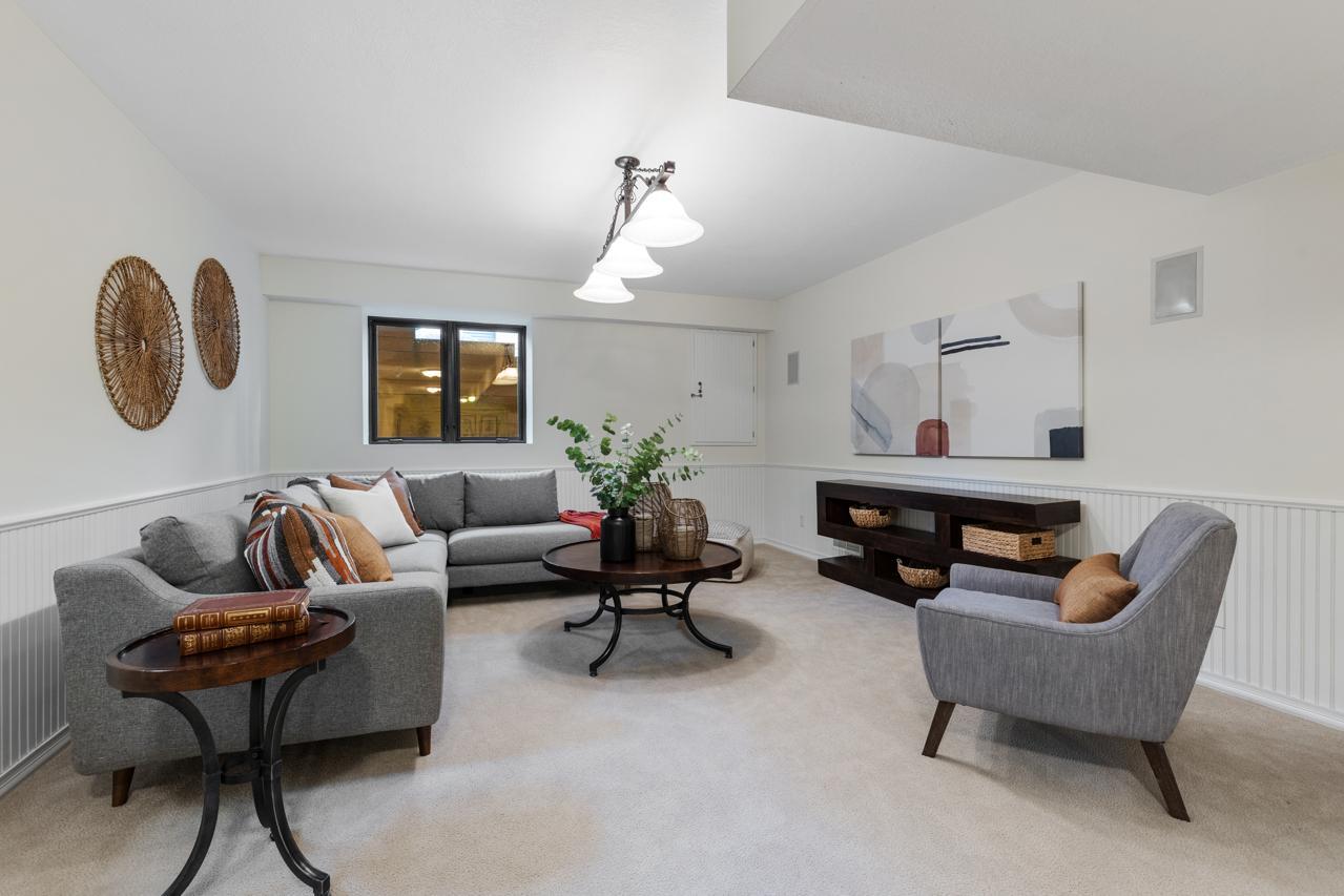 14930 Richards Drive W