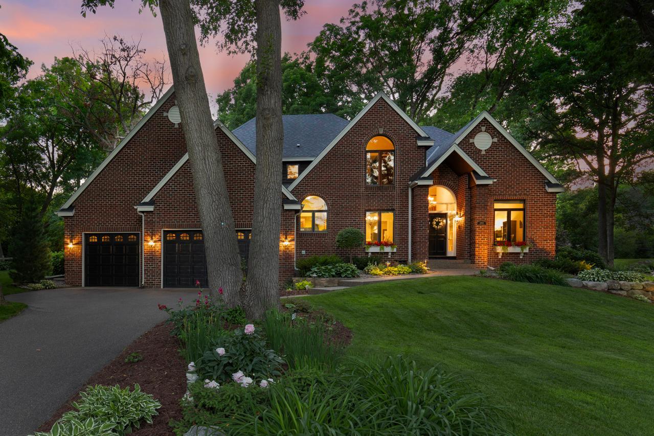 14930 Richards Drive W