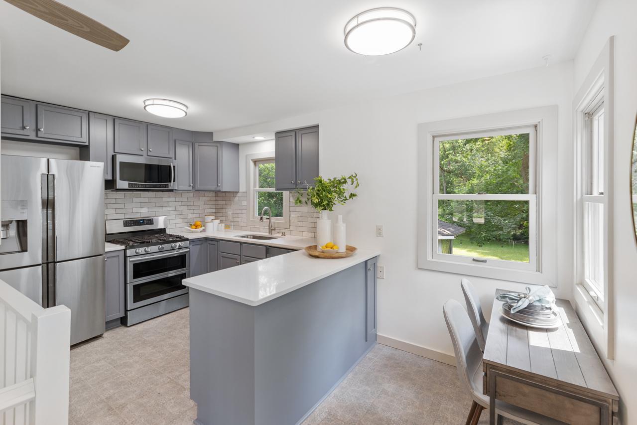 7231 Minnewashta Parkway