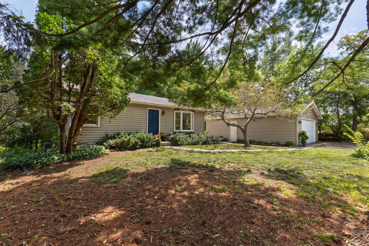 7231 Minnewashta Parkway