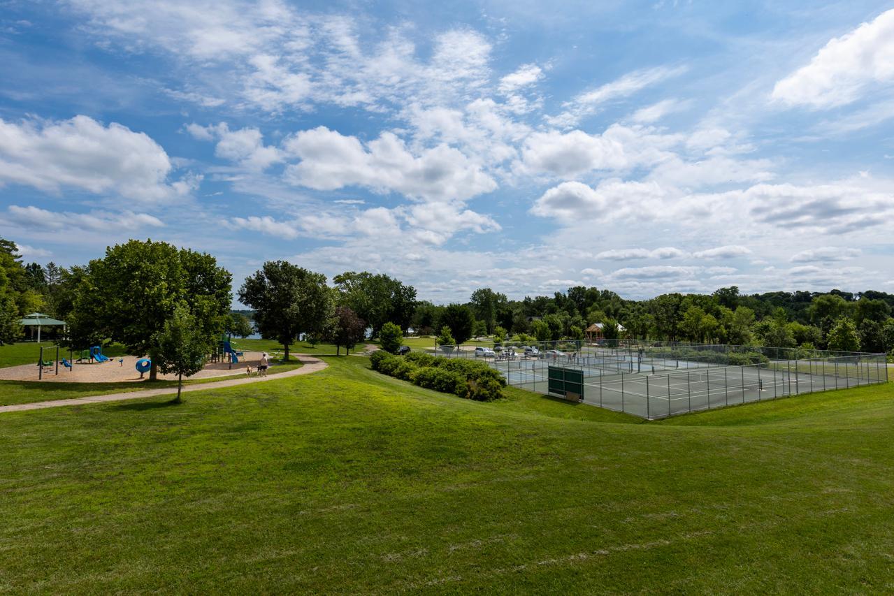 7231 Minnewashta Parkway