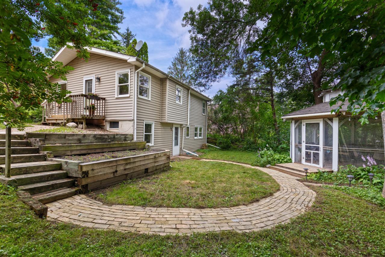 7231 Minnewashta Parkway