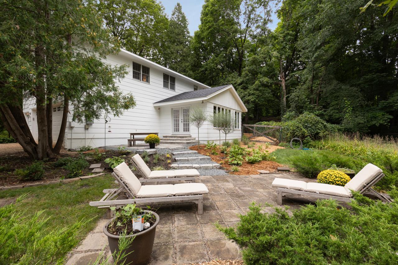 5575 Sylvan Lane