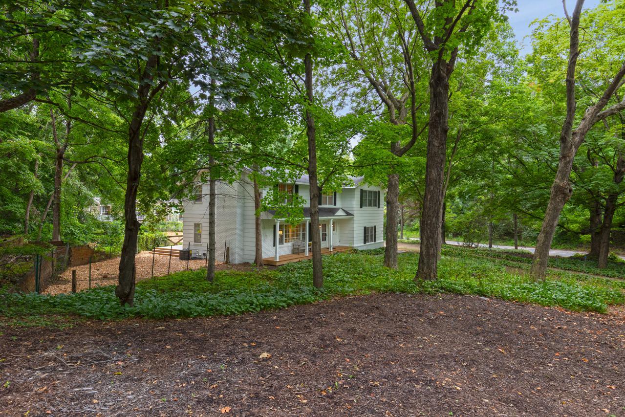 5575 Sylvan Lane