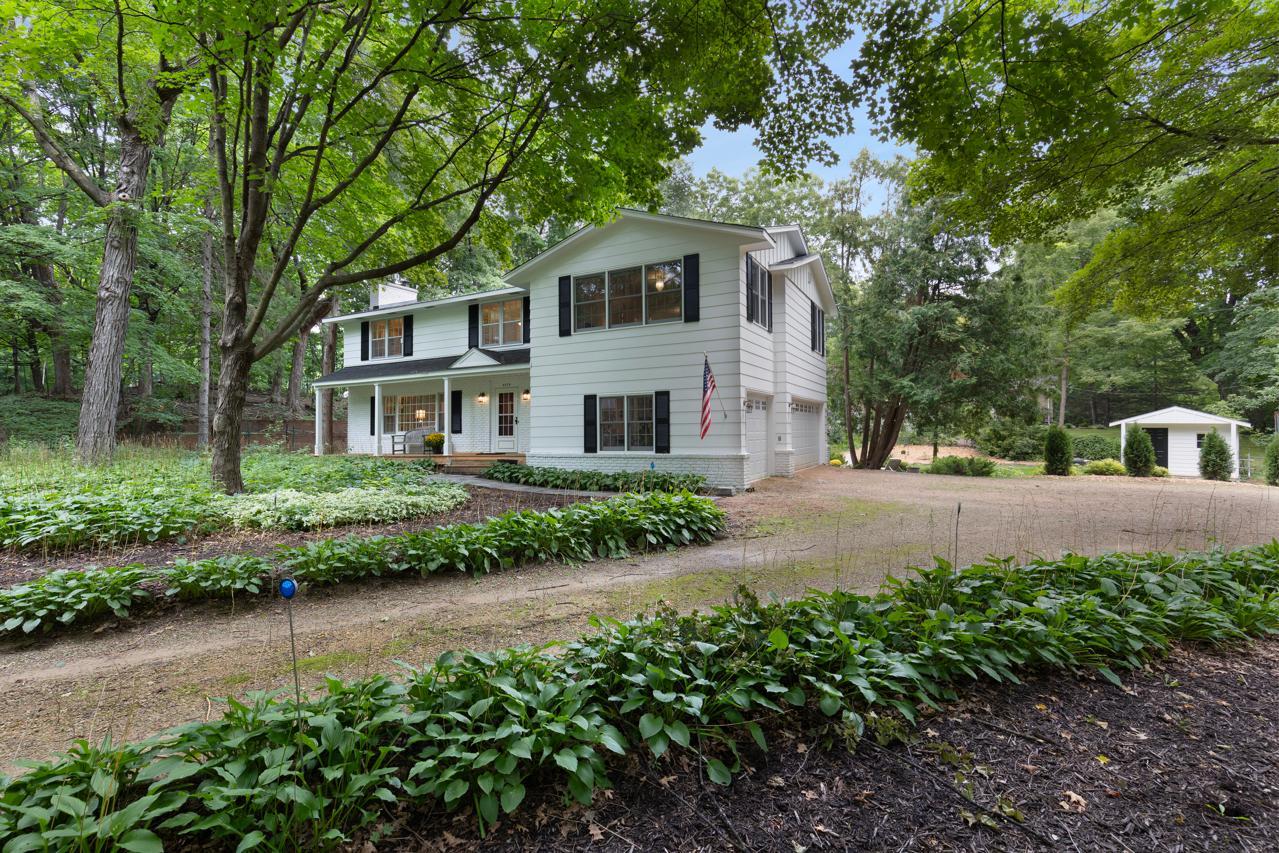 5575 Sylvan Lane
