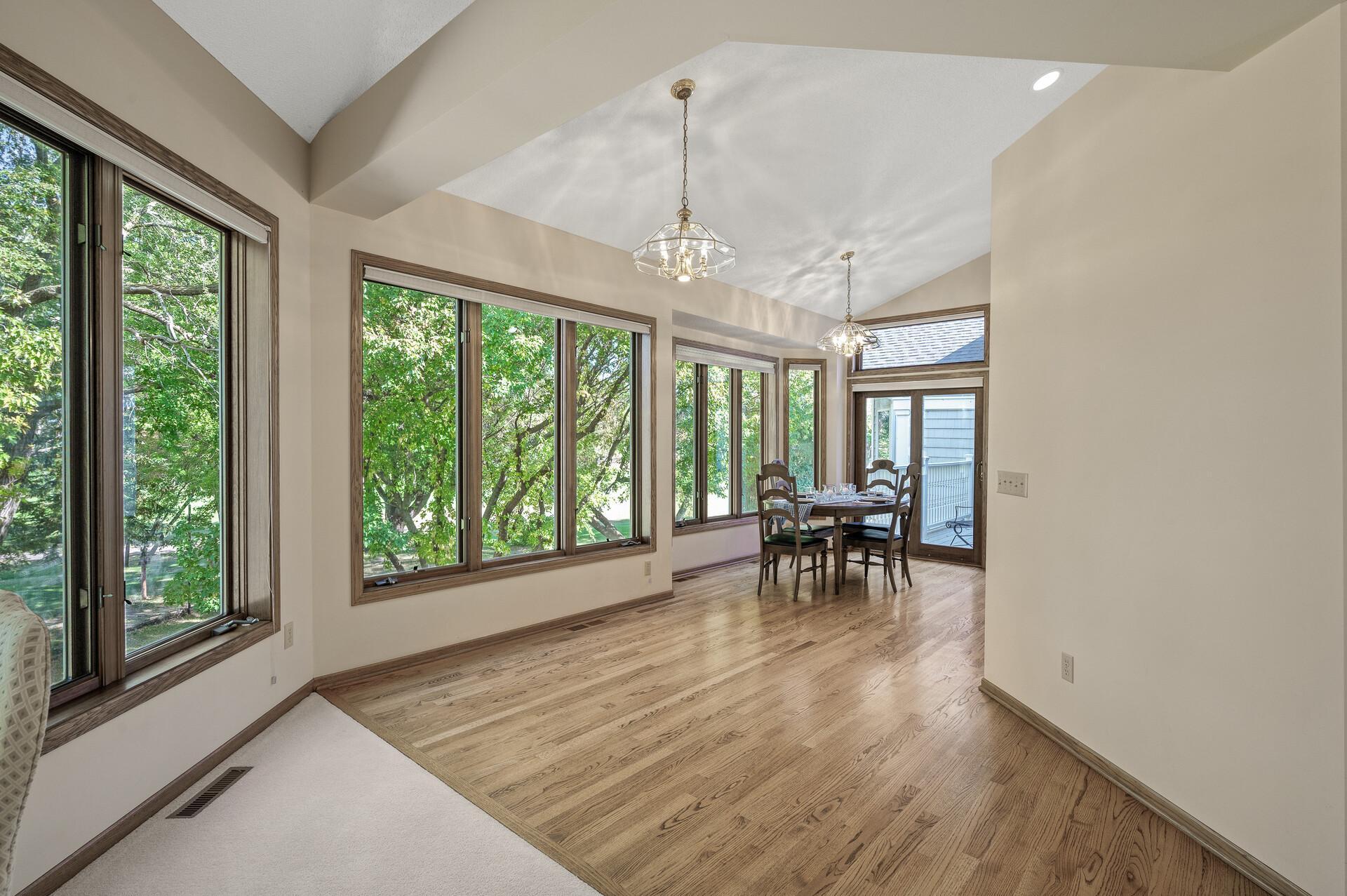 8800 Pointe Vista Drive