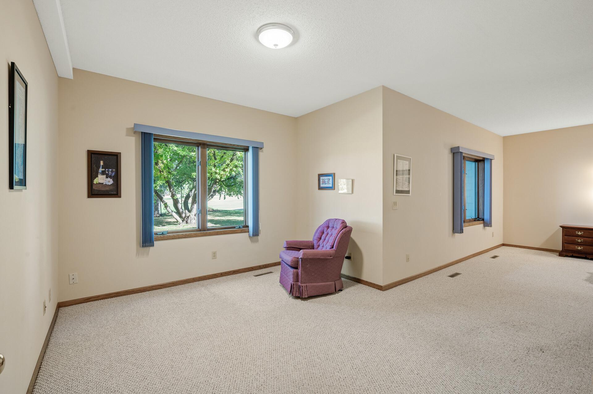 8800 Pointe Vista Drive