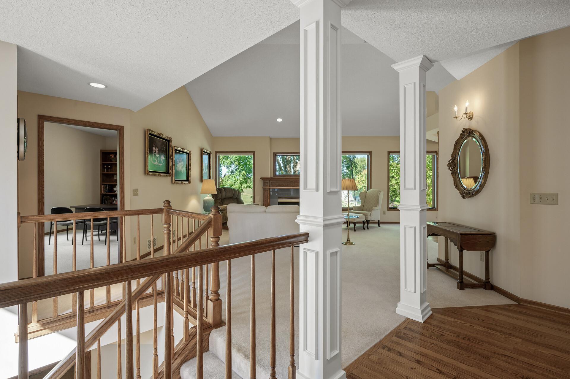 8800 Pointe Vista Drive