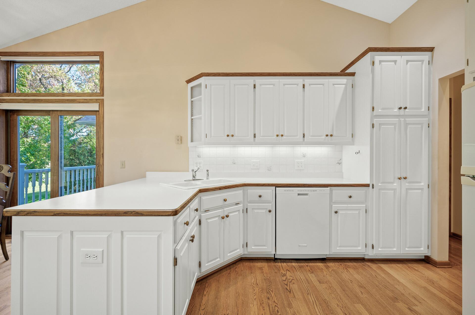 8800 Pointe Vista Drive