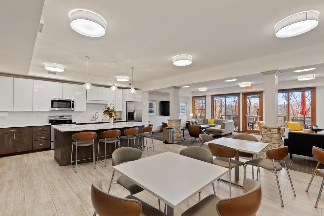 3110 N Chestnut Street Unit: 102