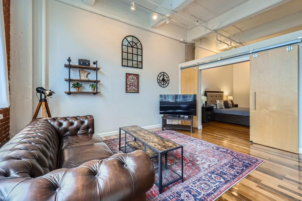 700 Washington Avenue N Unit: 418