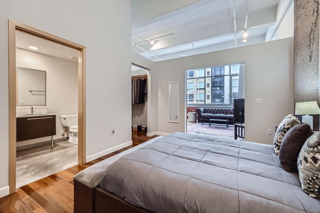 700 Washington Avenue N Unit: 418