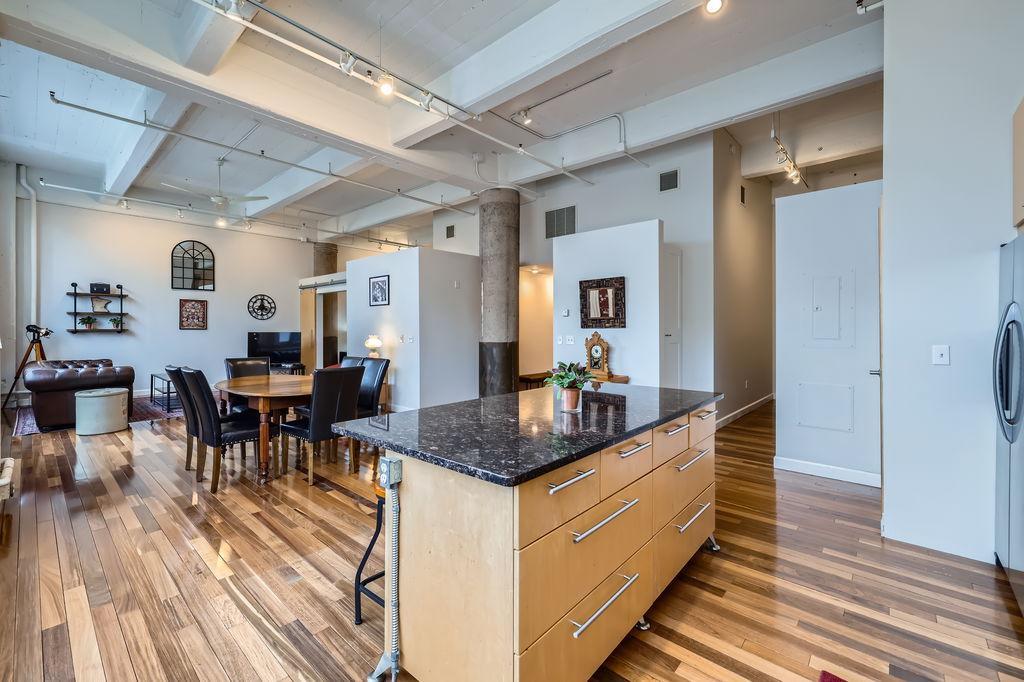 700 Washington Avenue N Unit: 418