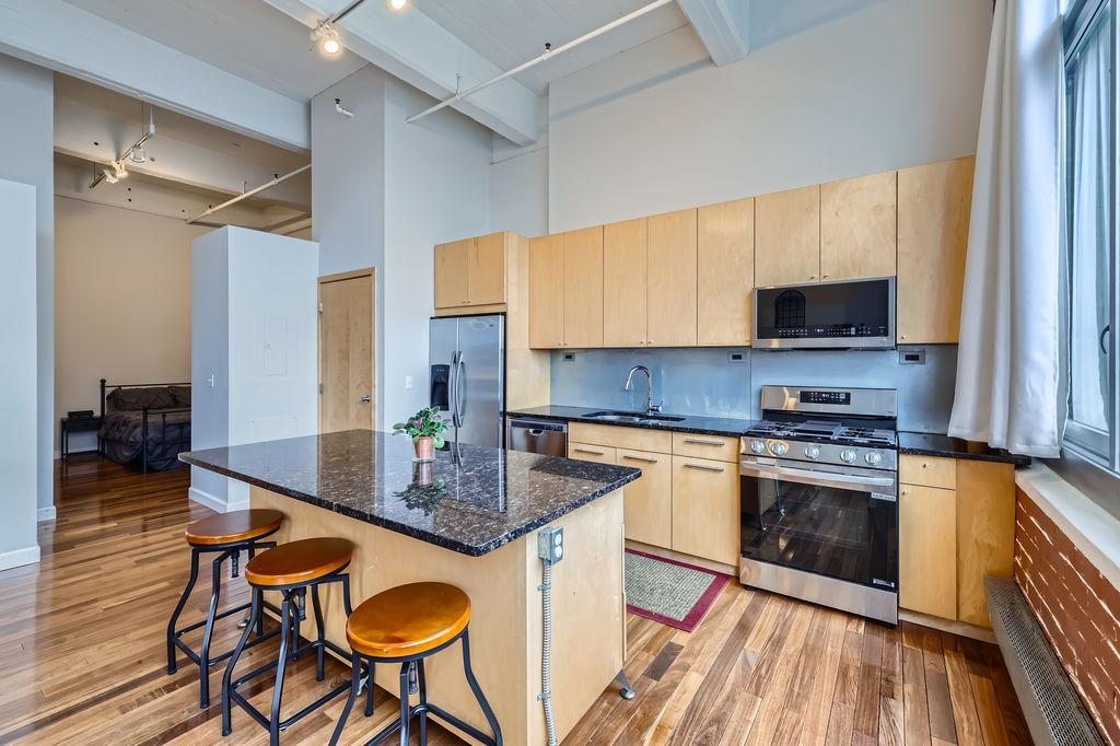 700 Washington Avenue N Unit: 418
