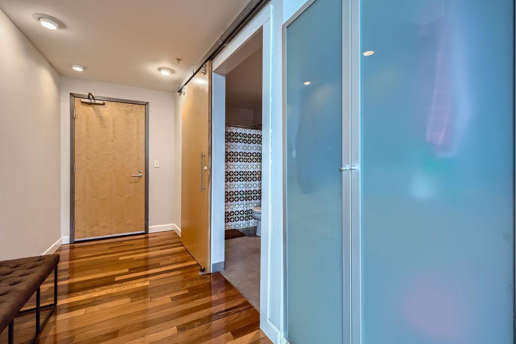 700 Washington Avenue N Unit: 418