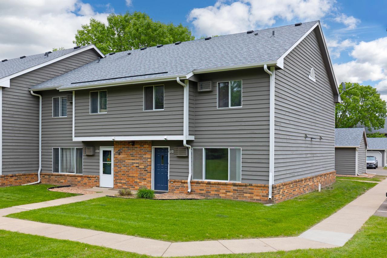 730 W Village Road Unit: 102